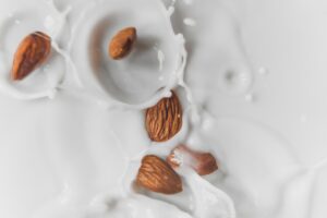8 Manfaat Susu Almond Untuk Asi Booster Saat Menyusui