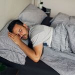 Bahaya Tidur Setelah Sahur Bikin Sambelit dan Mag
